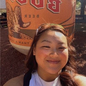 Meet your Posher, Kay